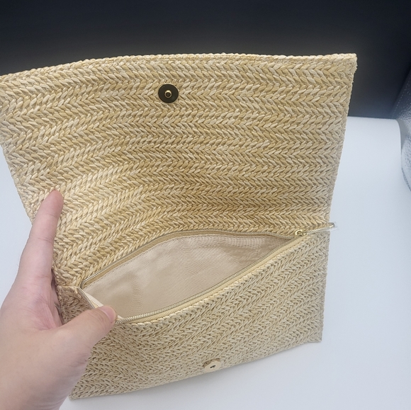 Brand new authentic Dior raffia wicker summer pouch from Dior Beauty - Picture 13 of 17